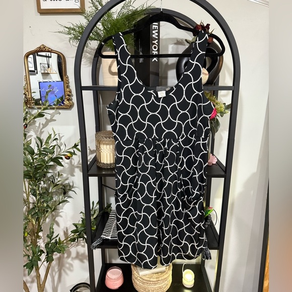 Saint Tropez West Black and White Mini Dress size large - Picture 1 of 8